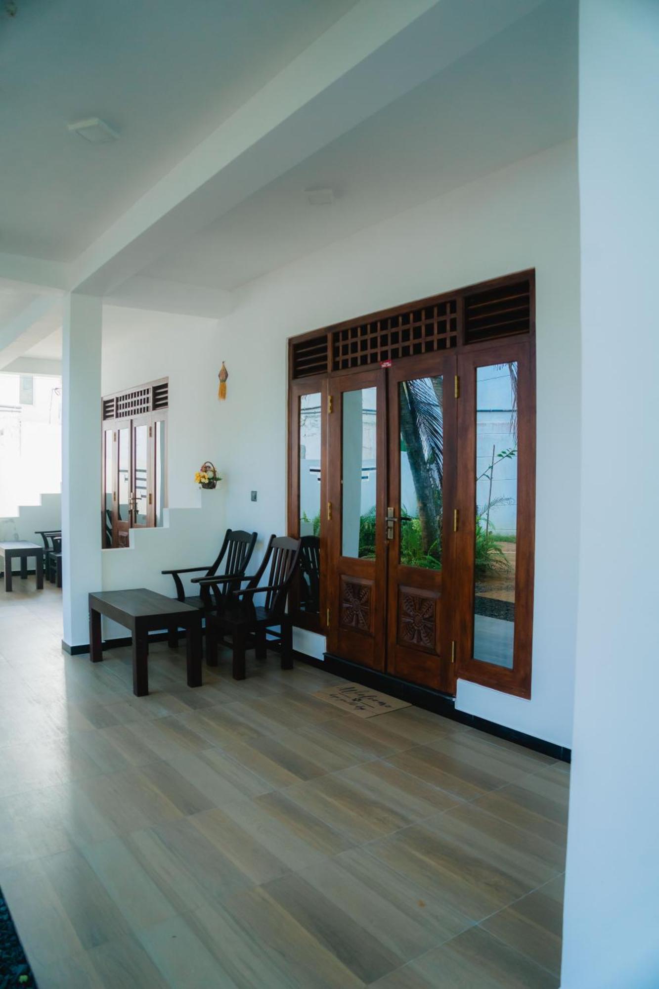 Aliya Aliya Hikkaduwa Hotel Exterior photo