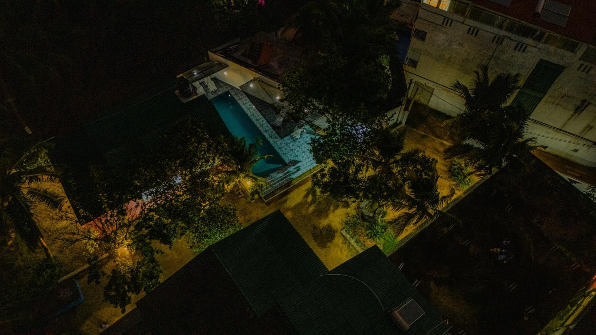 Aliya Aliya Hikkaduwa Hotel Exterior photo